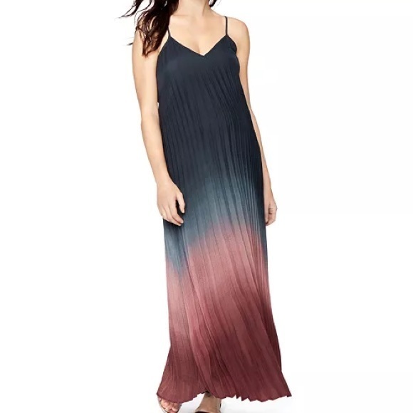 Wendy Bellissimo Dresses & Skirts - Wendy Bellissomo Size Large Navy and Burgundy Ombre Maxi Dress